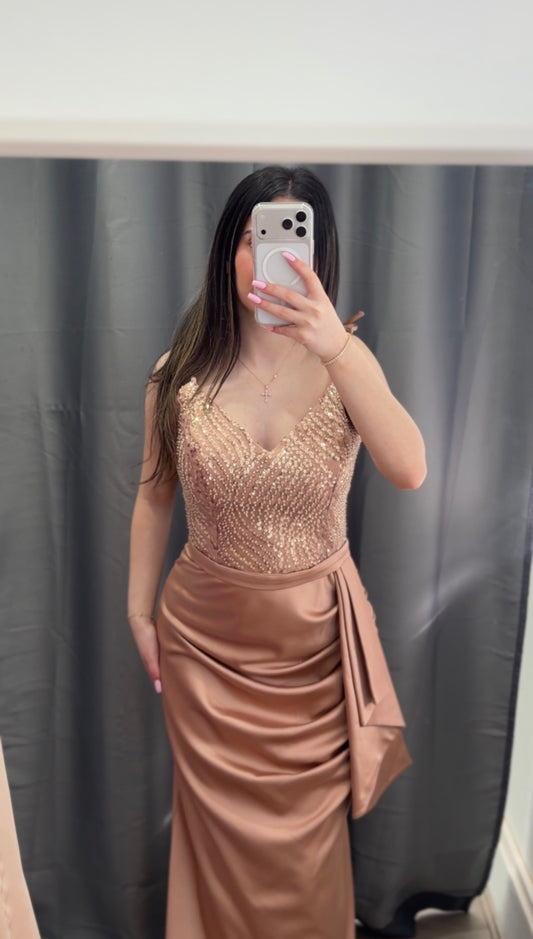 SAVEENSFORMALWEAR ONLINE STORE (FOR SALE ONLY)